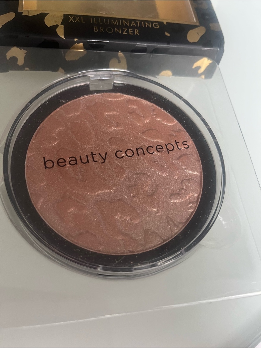 Beauty Concepts Illuminating Bronzer — Rose Gold Shimmer